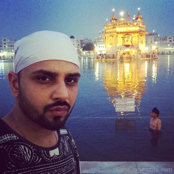 Money Aujla At Golden Temple