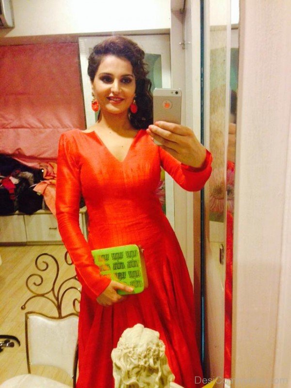 Monica Bedi Selfie