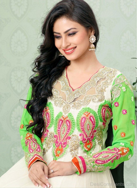 Mouni Roy In Green Dress - DesiComments.com