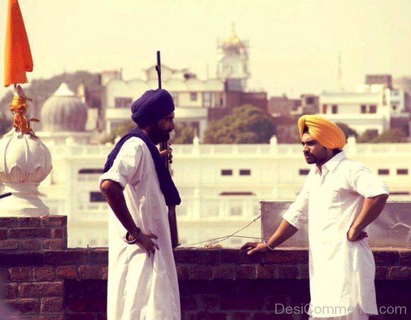 Nav Bajwa Wearing Yellow Turban-DC8929