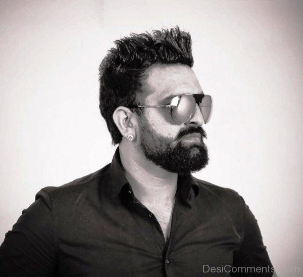 Navraj Hans Black And White Image-DC1506