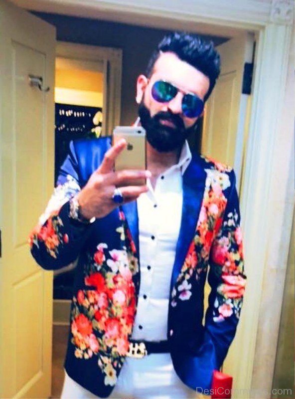 Navraj Hans Looking Good