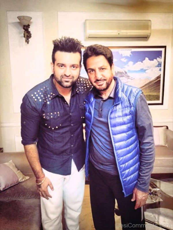 Navraj Hans With Gurdas Mann-DC1532