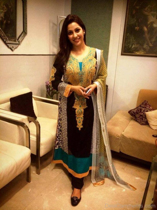 Neetu Singh Wearing Suit-DC012581