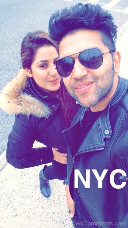 Neetu Singh With Guru Randhawa-DC012583