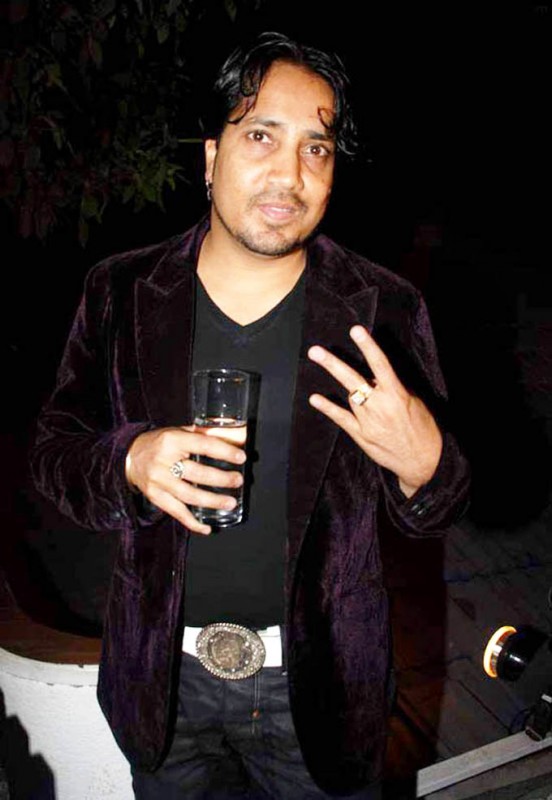 Nice Singer-Mika Singh 