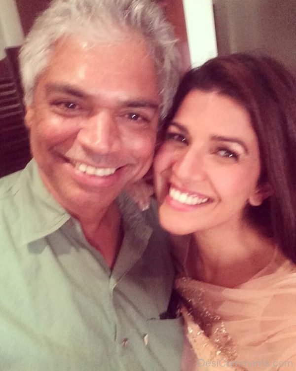 Nimrat Kaur Selfie-DC071