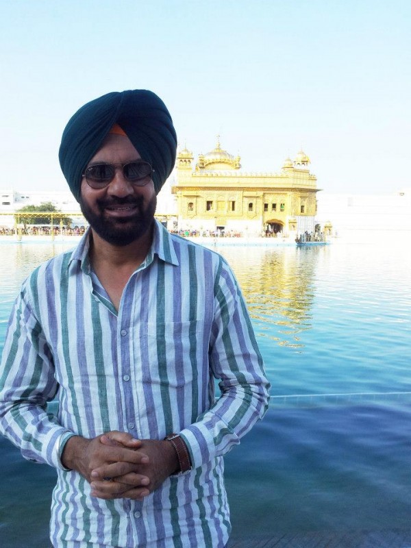 Pammi Bai In Golden Temple