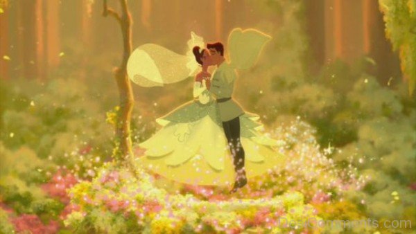 Prince Naveen And Tiana Kissing