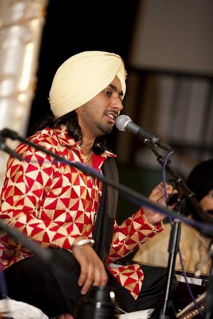 Punjabi Celebrity–Satinder Sartaj