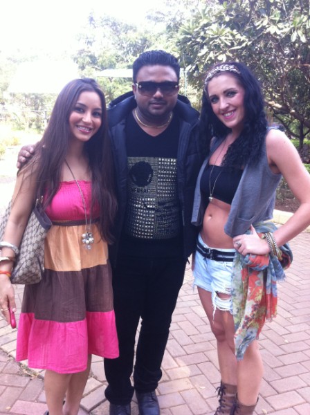 Punjabi Singer Jelly With Female Models