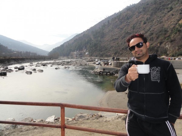 Resham Singh Anmol Is Holding A Cup Of Tea