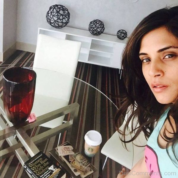 Richa Chadda Selfie Pic-DC092