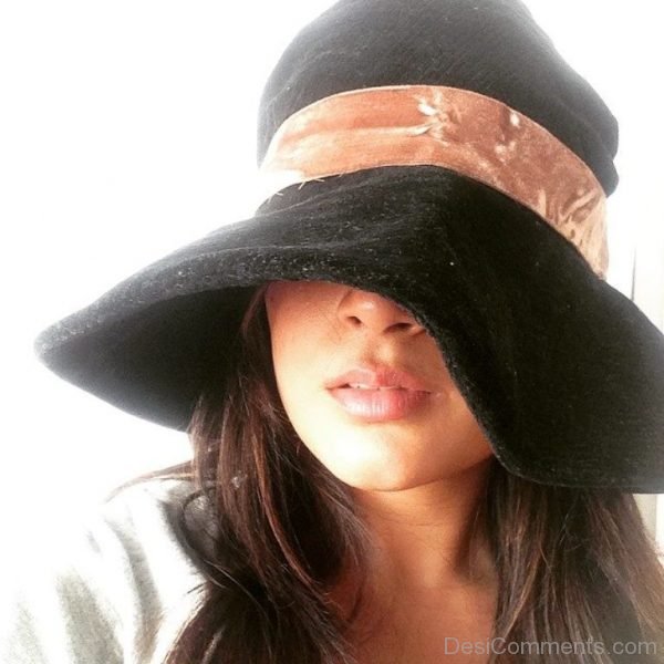 Richa Chadda Wearing Hat