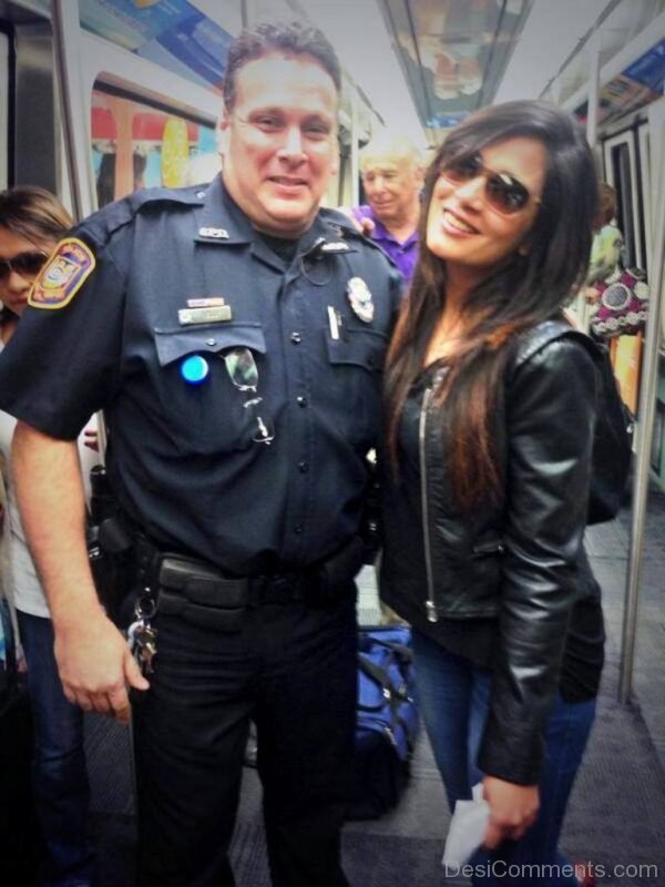 Richa Chadda With Police Man-DC094