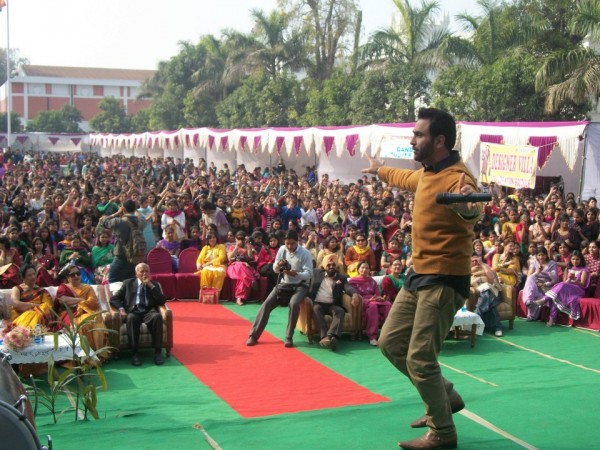 Sarbjit Cheema During Stage Show 