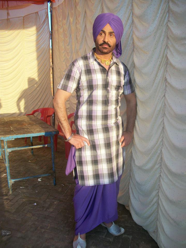 Sarbjit Cheema Is Wearing Kurta Chadra Desi Comments