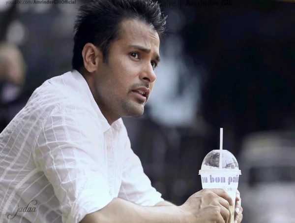 Singer Amrinder gill