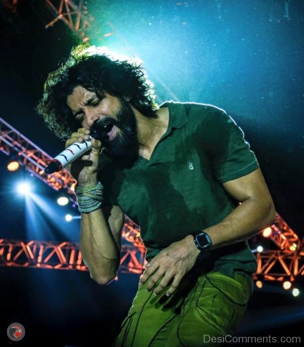 Singer Farhan Akhtar-DC109