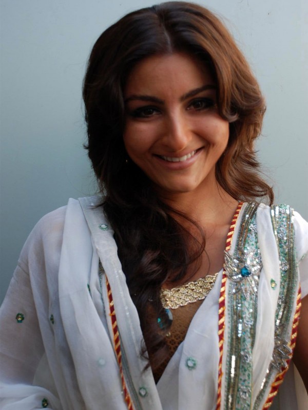 Soha Ali Khan Looking Great 