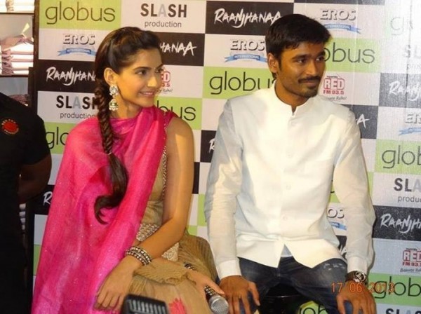 Sonam And Dhanush In The Promotion Of Ranjhana Movie