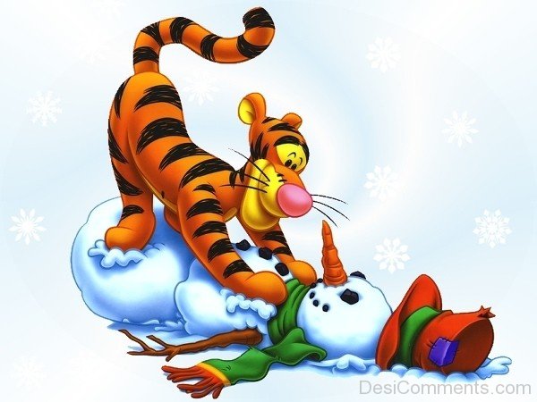 Tigger Looking At Snowman-DESI6095