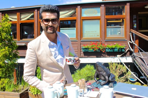 Yuvraj Hans Giving A Tea Pose